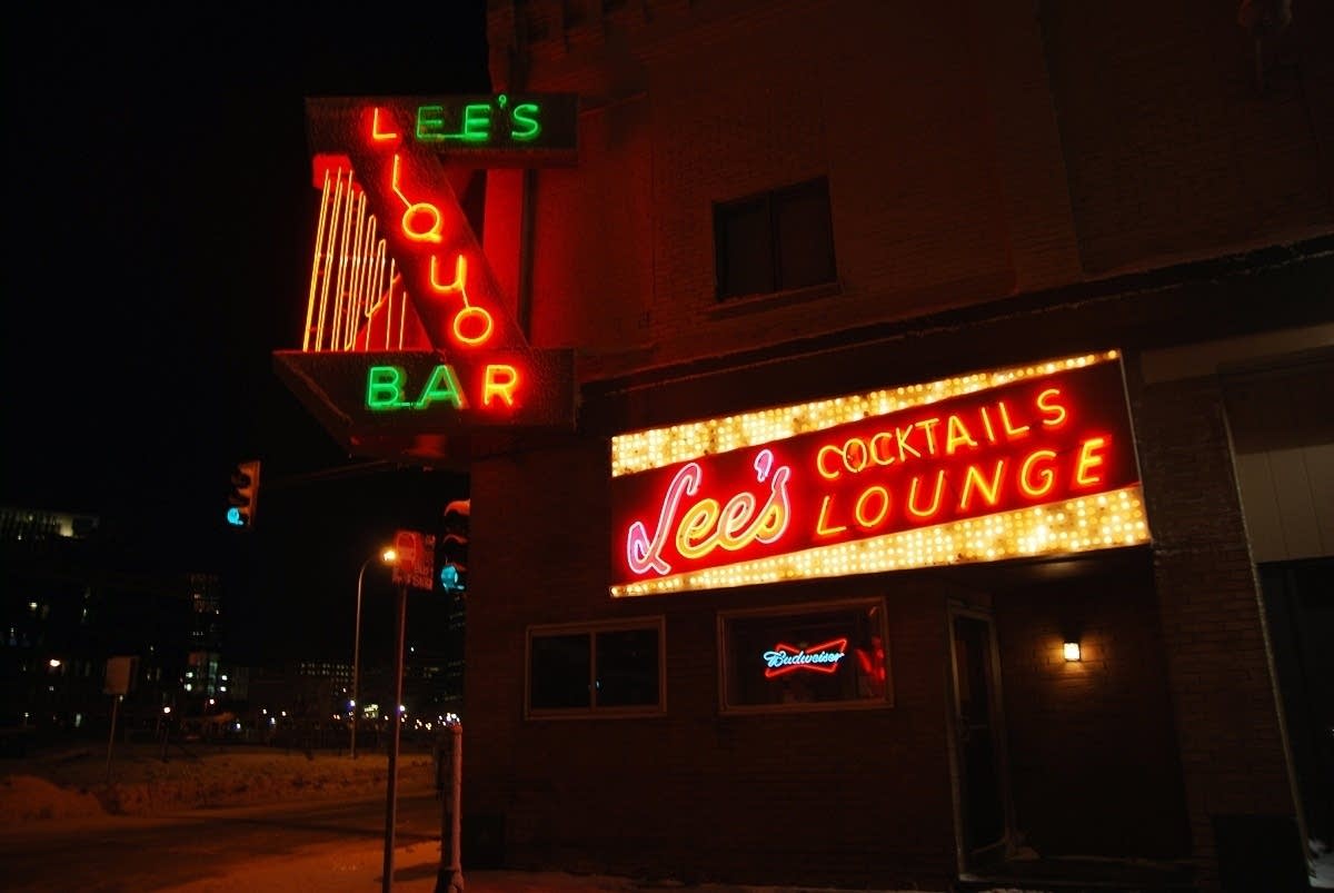 Lee&#39;s Liquor Lounge