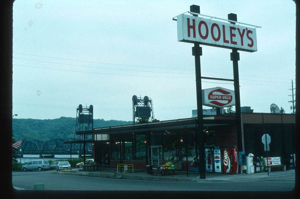 Hooley&#39;s Super Markets