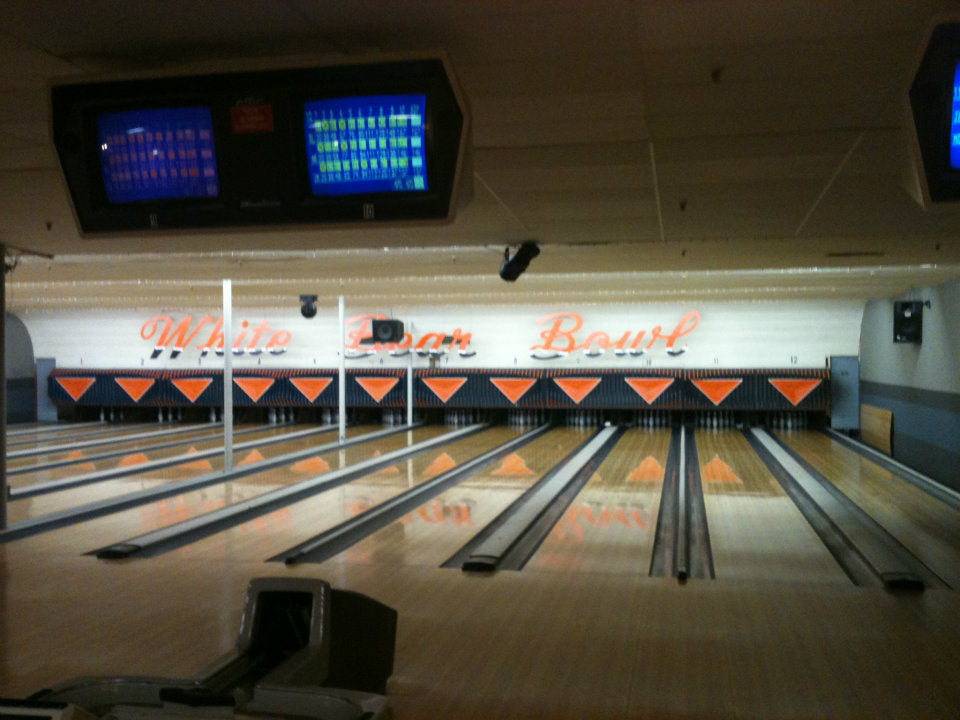 Holiday House White Bear Bowl